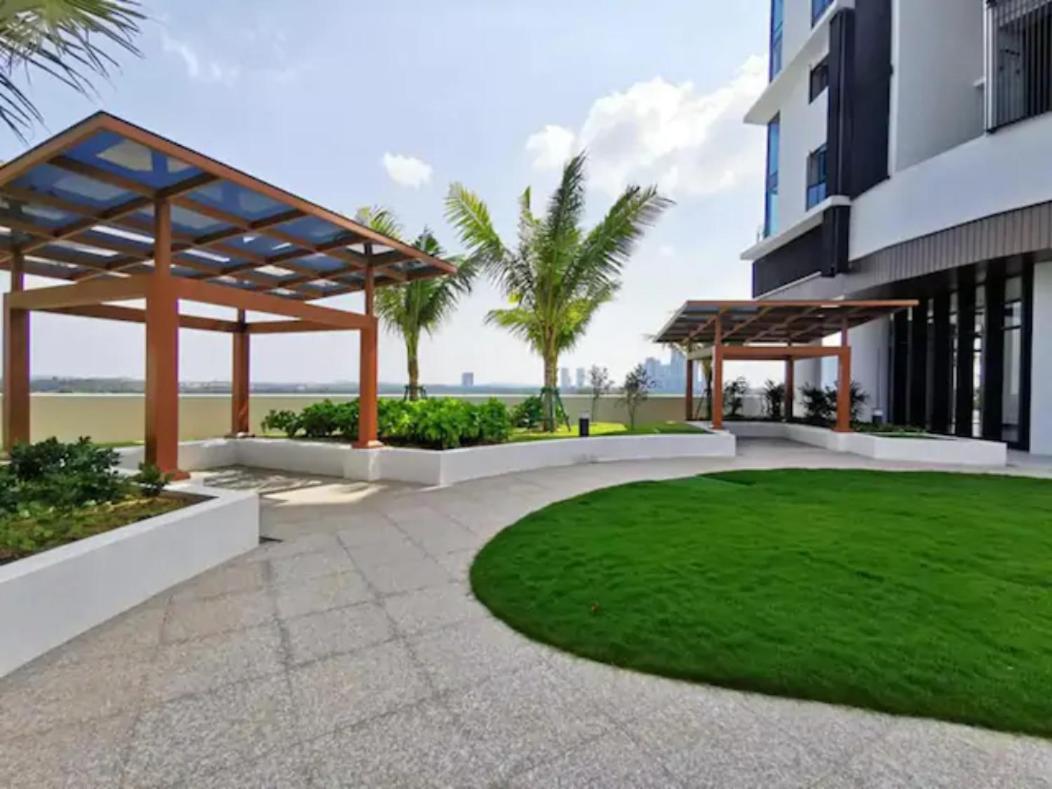 Almas Puteri Harbour Nusajaya Suite Room Exclusive Room 5 Min To Legoaland By Homespace Екстер'єр фото